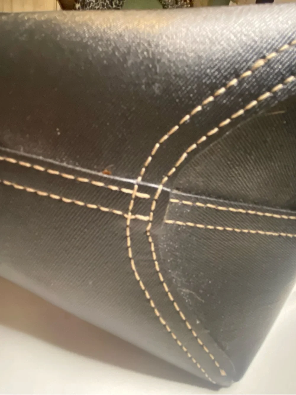 Gucci Beige/Brown GG Supreme Tote with Dark Brown Trim - Picture 12 of 16